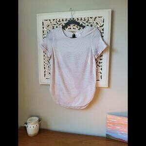 *Women's small Lauren Conrad blouse